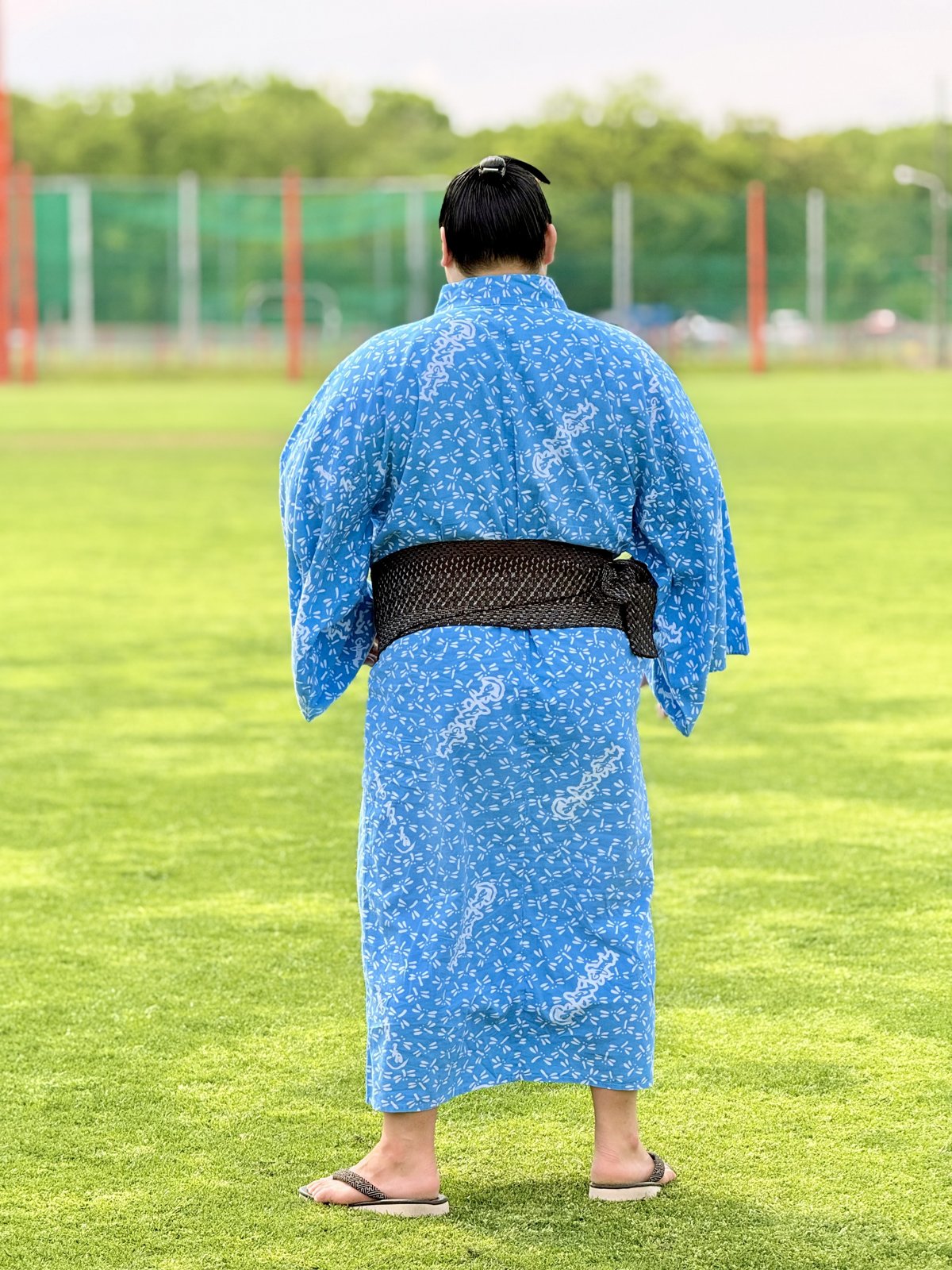 Patterned yukata from behind